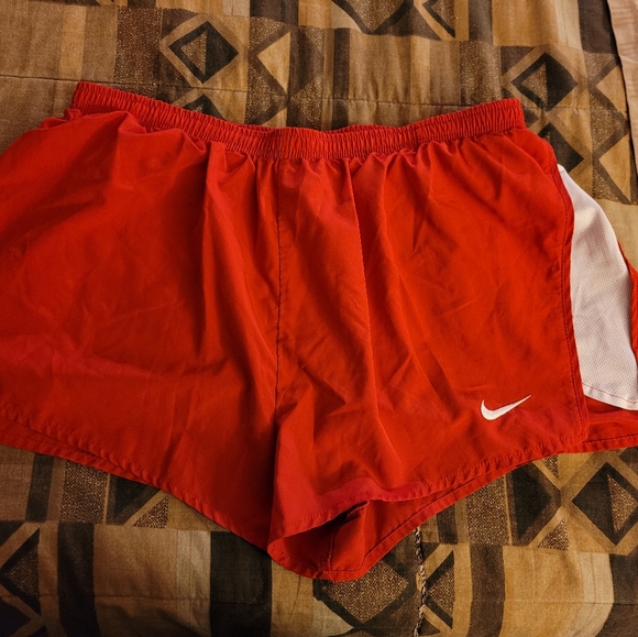 Nike Dry Fit Split Side Running Shorts - Picture 5 of 7